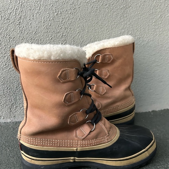 Sorel Caribou Boots Men\'s Size 10 Snow Gorpcore Outdoor Hiking Camping